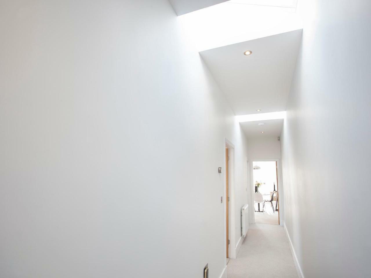 White House Apartments-Free Parking 1 Car Per Apartment 约克 外观 照片